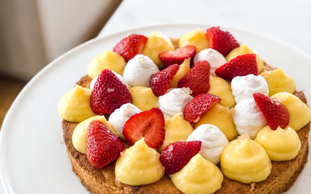 Tarte aux fraises, crémeux citron et chantilly coco